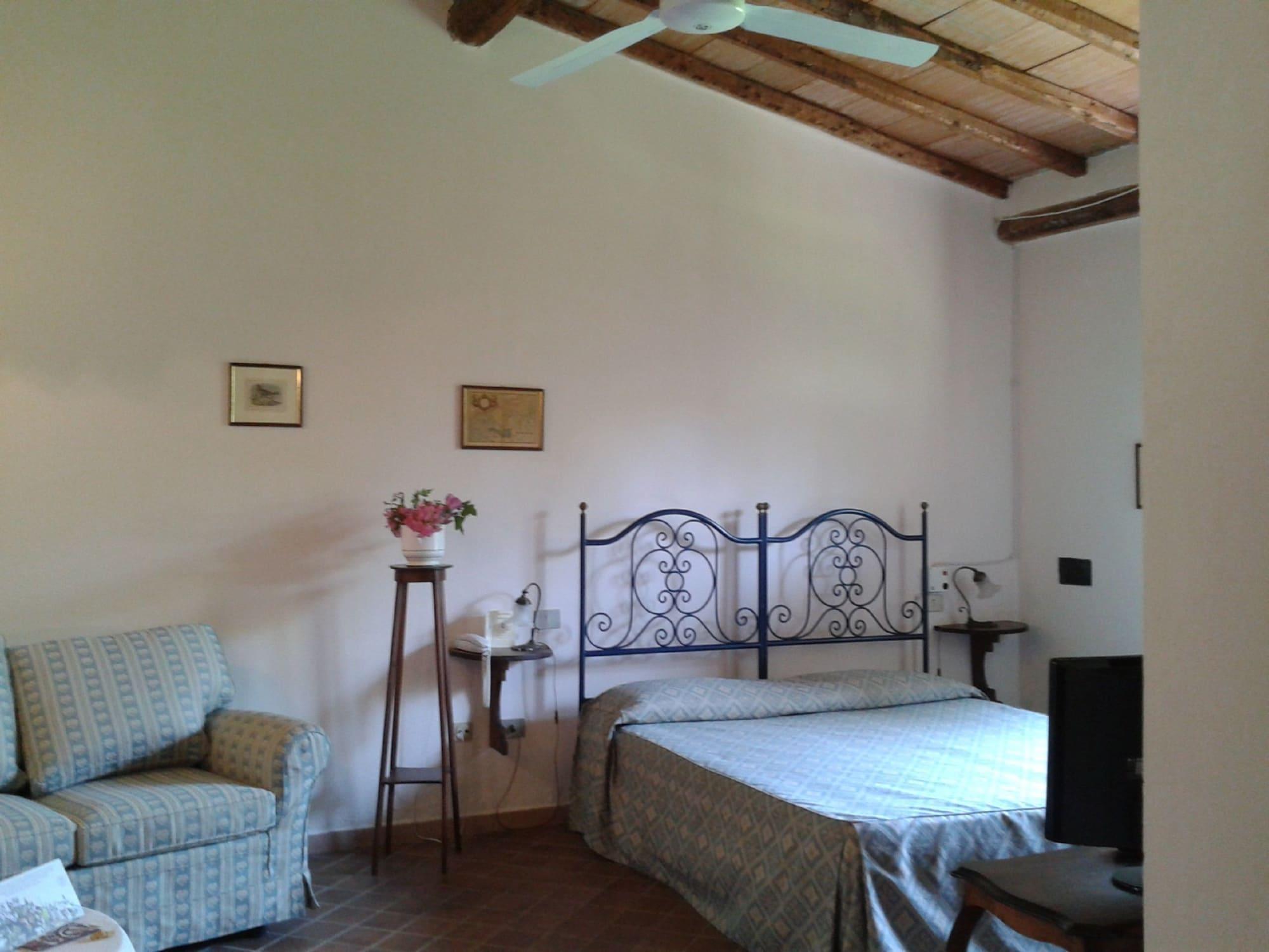 Montebelli Agriturismo & Country Hotel Caldana Eksteriør bilde